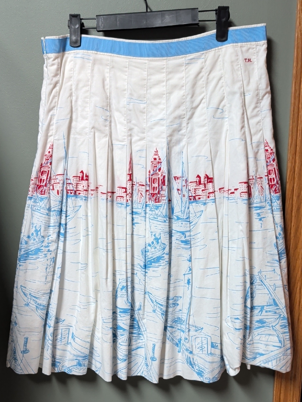 Tommy Hilfiger White Skirt with Blue & Red Coastal Print Size 10 - Picture 3 of 6